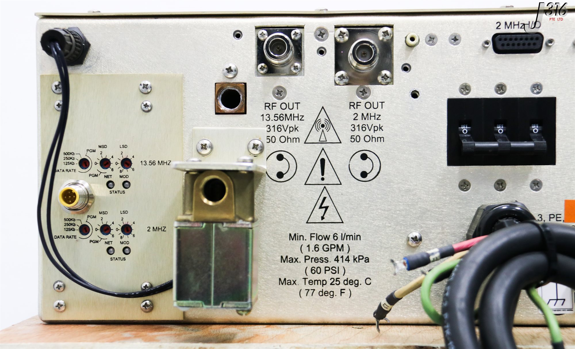 32483 COMDEL 13.56/2 MHZ DUAL RF GENERATOR, P/N: FP5320R1, AMAT
